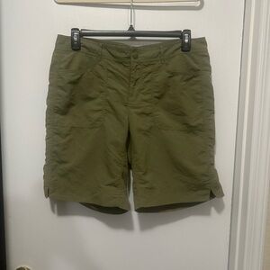 The North Face Khaki Green Shorts 12
